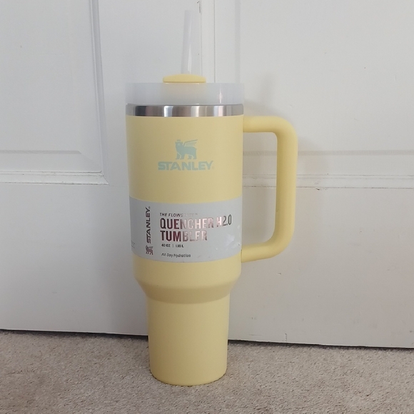 Stanley 40oz Quencher H2.0 Tumbler Pomelo
